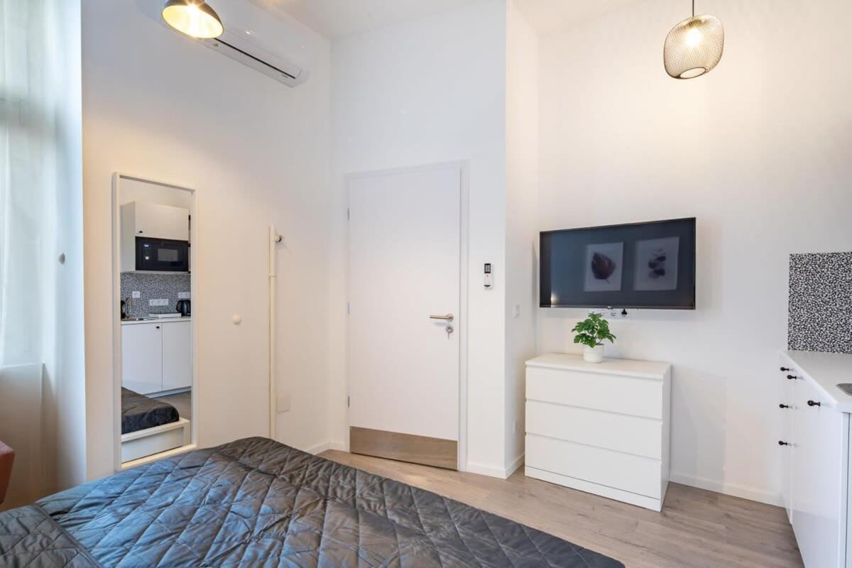 Extreme Central - Modern Mini Studio Budapest Ngoại thất bức ảnh