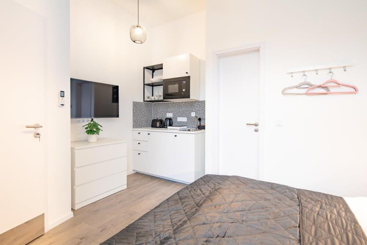 Extreme Central - Modern Mini Studio Budapest Ngoại thất bức ảnh